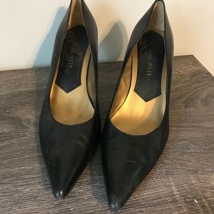 Nine West pointed toe pumps